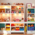 Przechowywanie zabawek: jak stworzyć funkcjonalny i estetyczny porządek w pokoju dziecka