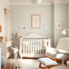 Pokój niemowlaka jak urządzić, by łączył funkcjonalność, bezpieczeństwo i komfort rodzica